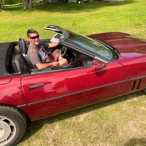 Meet your Posher, Posh